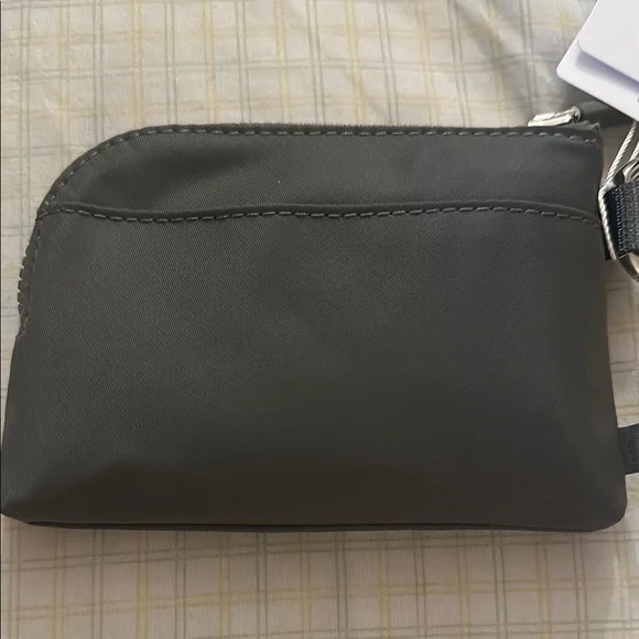 lululemon athletica Black Clippable Card Pouch - Picture 2 of 4